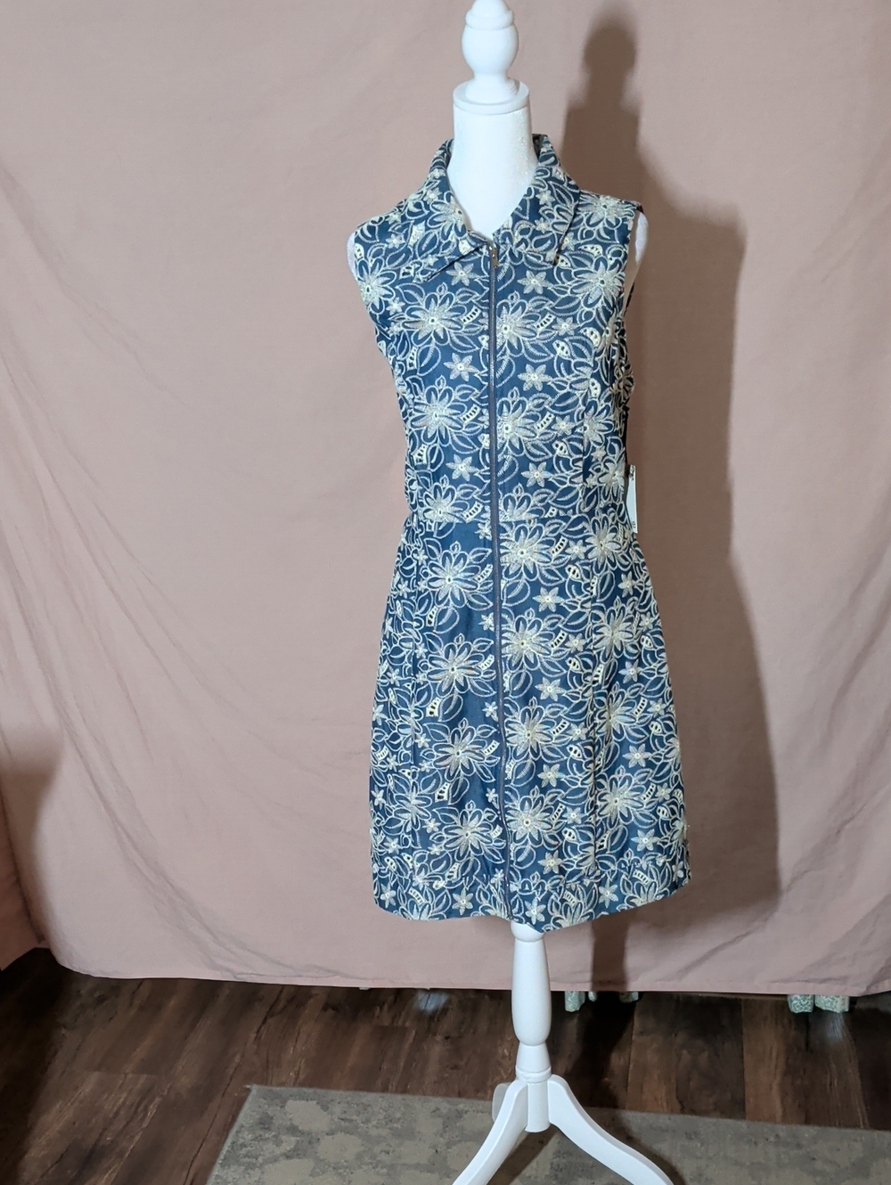 Kensie Blus and Cream Floral Zip-Front Shirt Dress